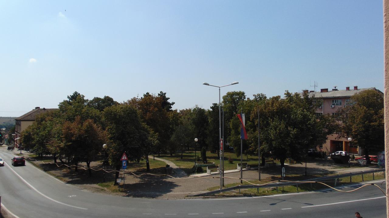 Rooms Milin Lagum Irig Екстер'єр фото