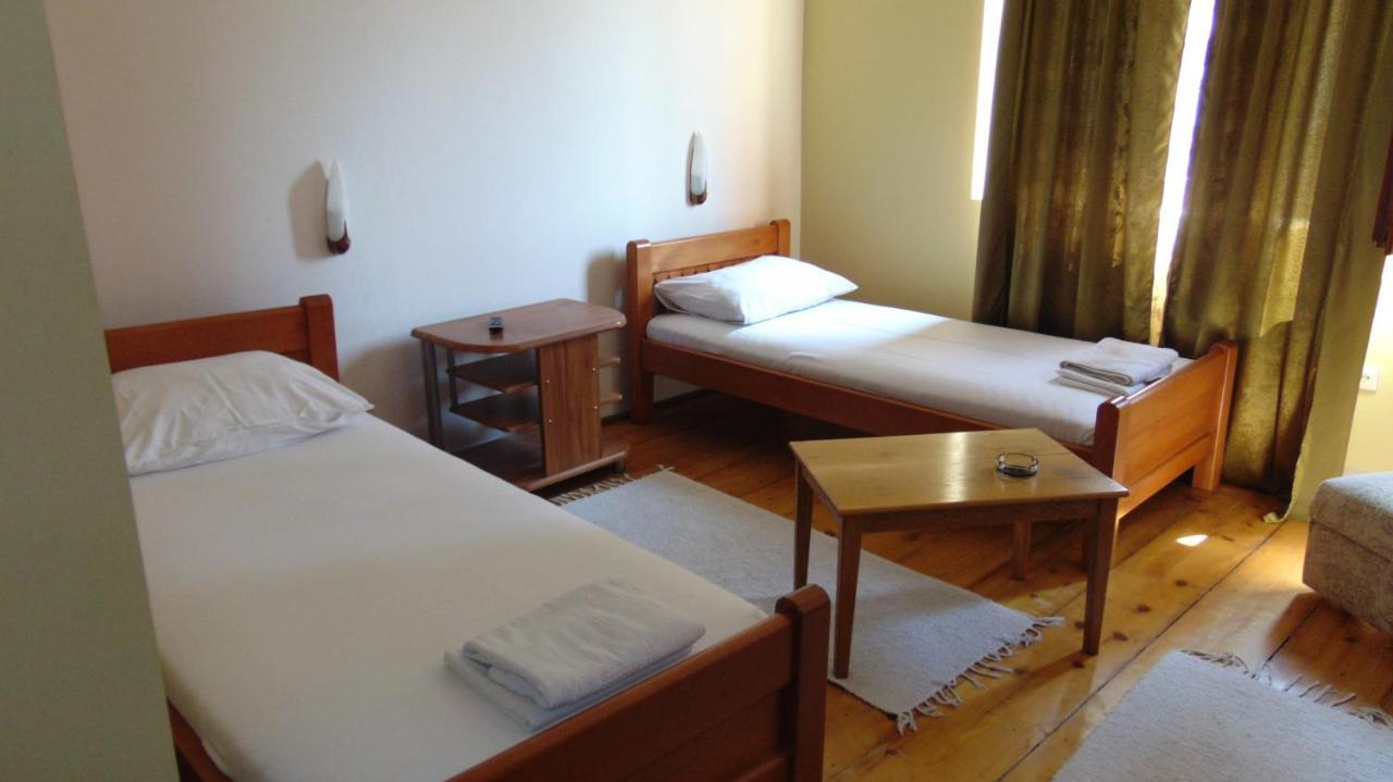 Rooms Milin Lagum Irig Екстер'єр фото
